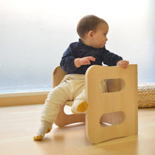 Carrega imatge al visor de galeria, Cadireta Montessori de fusta
